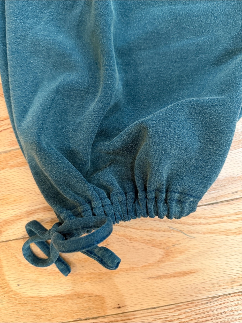 Easle Pants/ Top Set- Size M - Picture 4 of 7